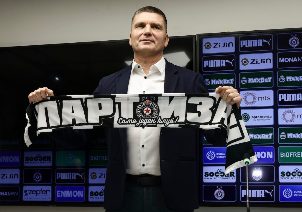 DULJAJU SU ISPUNJAVANE MUZIČKE ŽELJE, STANOJEVIĆ JE DOBIO CEO NOVI TIM, A ON NI ŠPICA IZ SUPERLIGE Zbog toga će sud o Srđanu Blagojeviću morati da bude drugačiji…