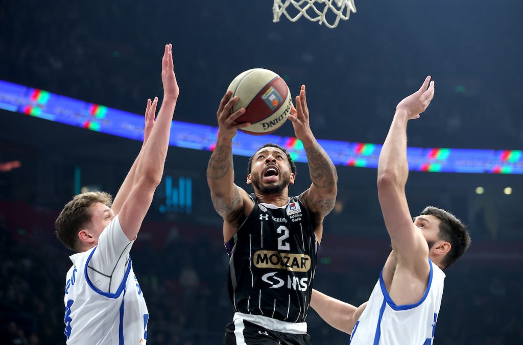 KARLIK DŽONS UOČI DUELA SA PARIZOM: Moramo da budemo spremni na njihove brze akcije