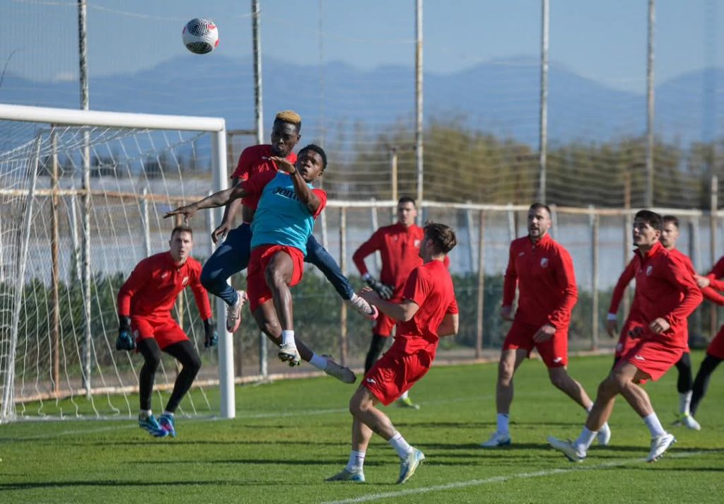 OPORAVAK TEČE PO PLANU Vošin napadač na pripremama radi po posebnom režimu, a uskoro se očekuje njegov povratak na teren! (FOTO/VIDEO)