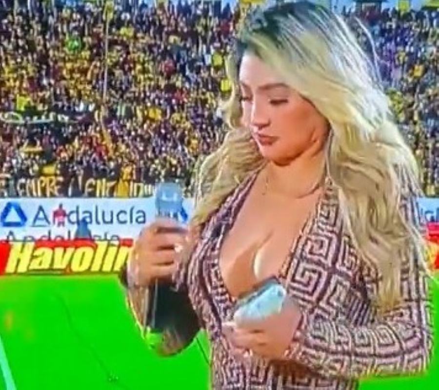 I DILETA BI JOJ POZAVIDELA Voditeljki „Žute noći“ se grudi razletele u kadru! Nije ni slavnom Trezegeu bilo lako (FOTO/VIDEO)