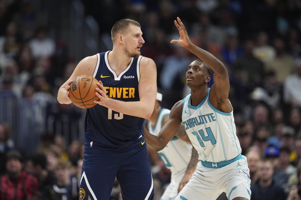 JOŠ SU BOLJI POSLE OL-STAR PAUZE Jokić držao čas košarke Šarlotu, Bogdanović povratio šut (FOTO/VIDEO)