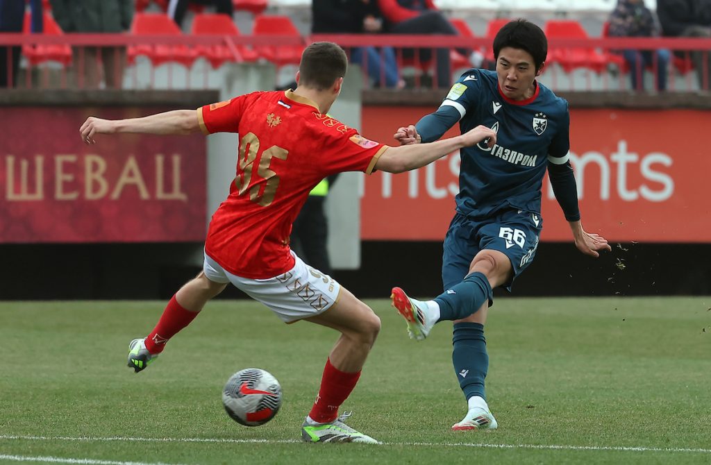 SREĆA UZ BEOGRADSKE CRVENO-BELE Zvezda povela u Kruševcu, kome da se pripiše gol, Seolu ili Duarteu? Procenite sami! (VIDEO)