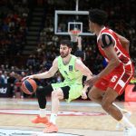 Momenat sa utakmice Barselona - Milano (Foto: Beta/AP)