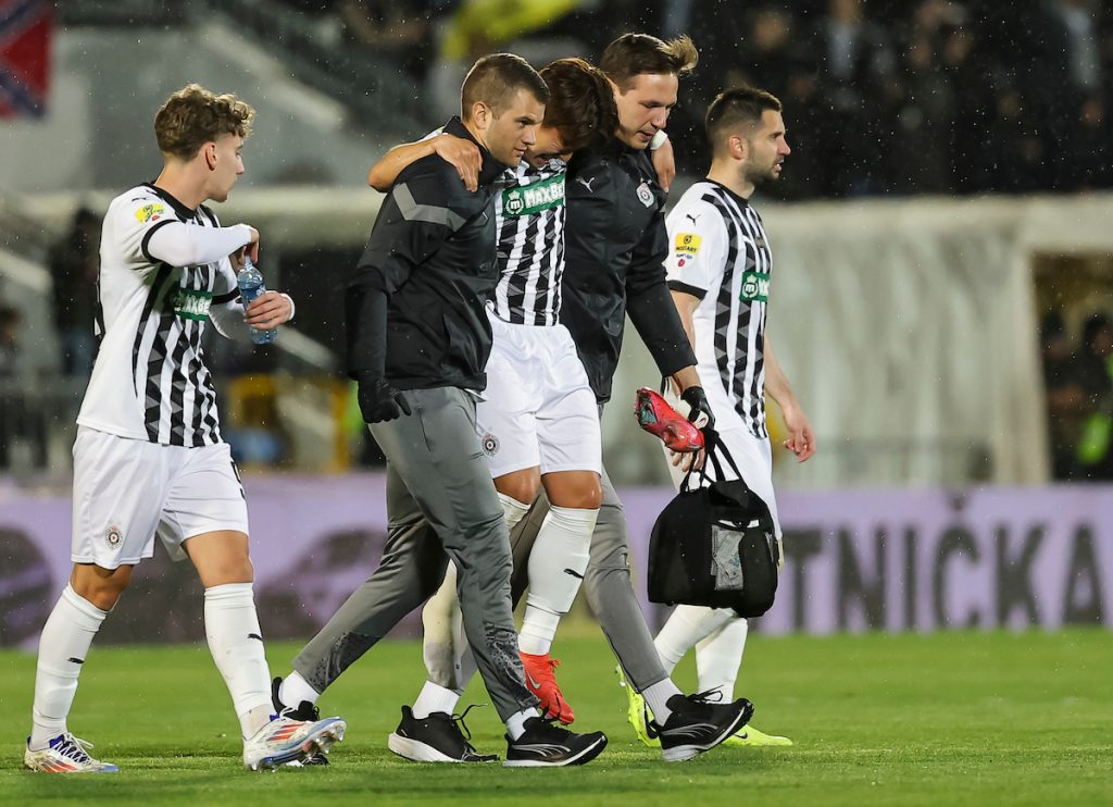 Veliki peh za Partizan, povredio se Jung Džun Goh