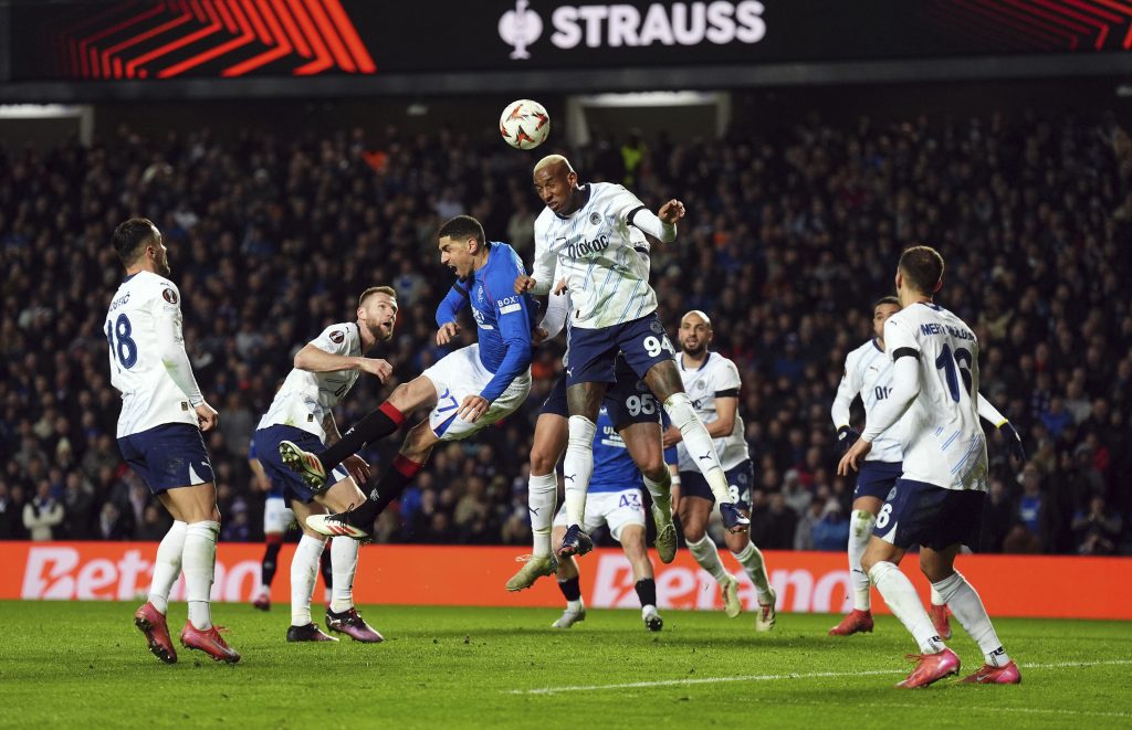 Tadić jedan od tragičara Fenera, Rendžers posle boljeg izvođenja penala ide na megdan Bilbau (FOTO)