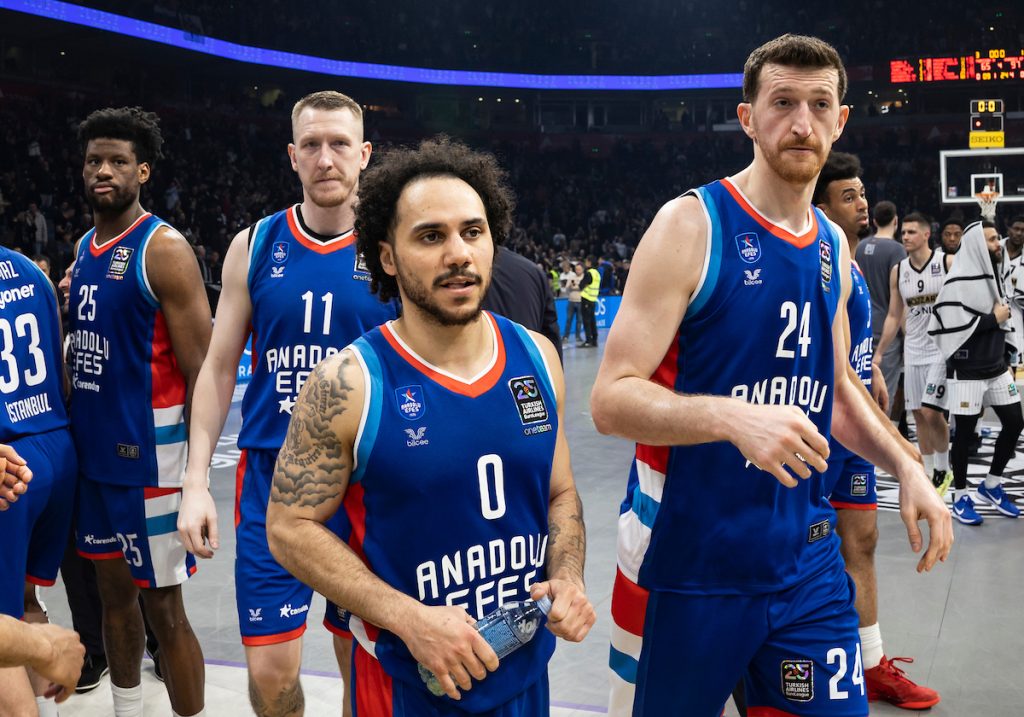 Loša vest za Partizan… Efes vezao petu pobedu!
