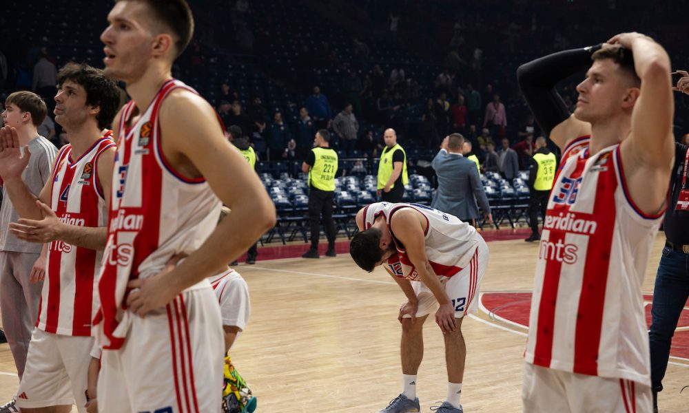 Košarkaši Crvene zvezde posle poraza od Milana (Foto: Starsport)