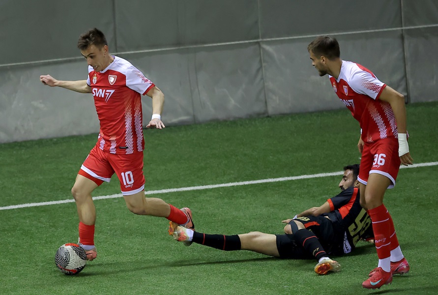 Čudna situacija na „krovu“! Svi su mislili da je sudija odsvirao kraj, a on je označio prekid (VIDEO)