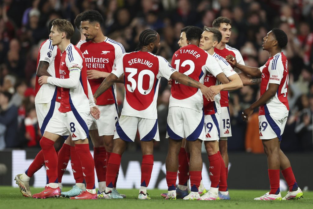 Ustalasala se Temza: Arsenal doveo golmana Čelsija (VIDEO)