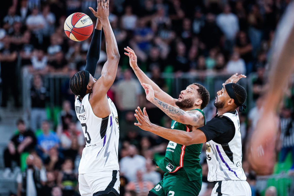 Partizan nije dozvolio iznenađenje! Crno-beli slavili u Ljubljani posle više od šest godina