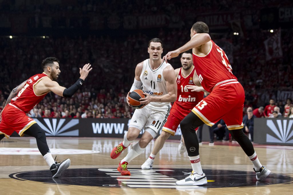 Poruka za NBA iz Pireja: Ne možete da nas kupite! (FOTO)