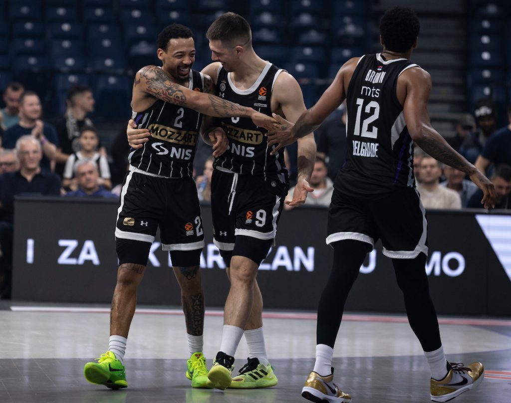 „Grobari“ će da se oduševe! Jedan od najboljih košarkaša produžio ugovor sa Partizanom