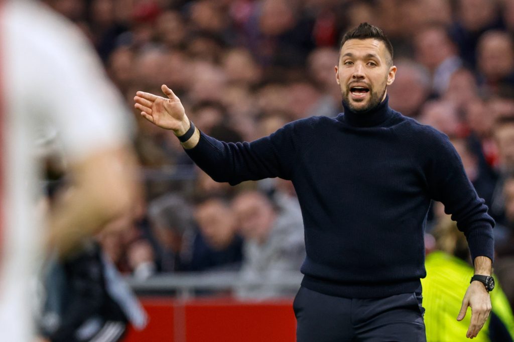 Ajaks bez trenera! Farioli prvo plakao, pa podneo ostavku