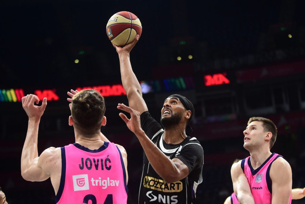 Partizan prosuo veliku prednost, ali na kraju slavio protiv Mege