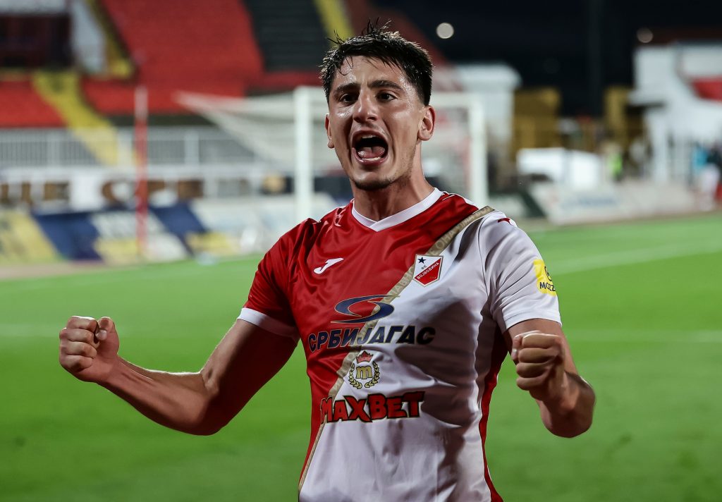 Fudbaler Vojvodine podigao buru: Izgradili stadione po selima, navijači se vuku četiri sata…