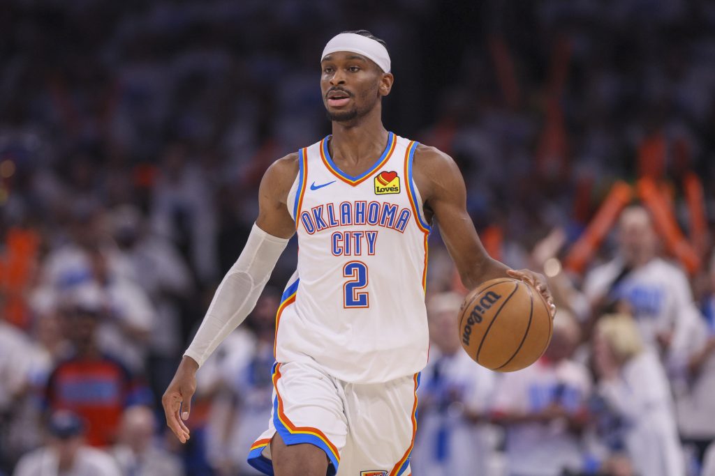 Sudije su brukaju zbog Šeja! Edvards gađao loptom asa Oklahome