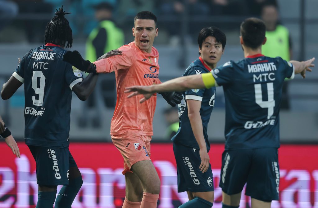 Zvezda osvojila petu vezanu duplu krunu, ali i pomogla Partizanu!