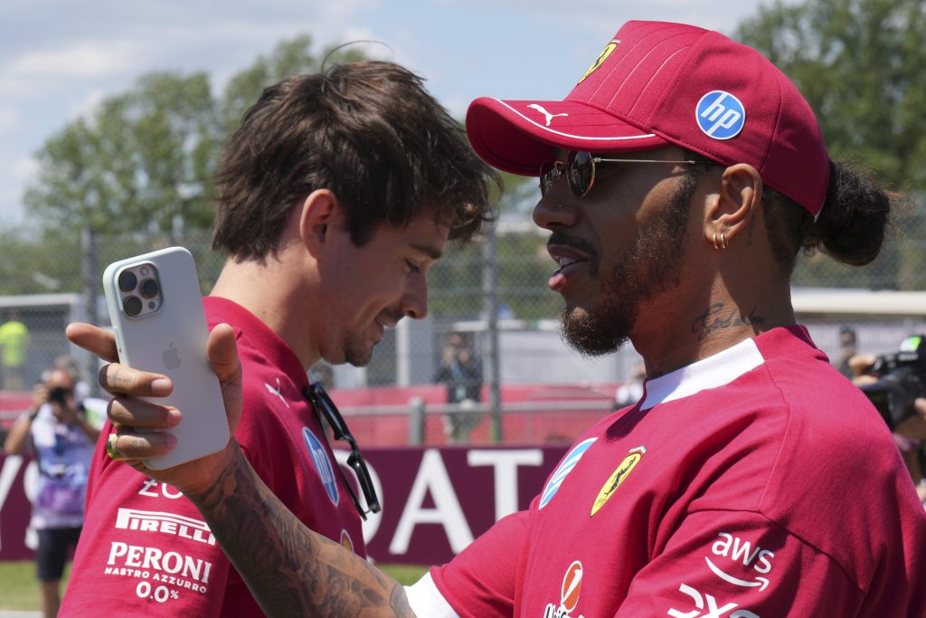 Taj ludi svet! Došao po pljeskavicu u kolima vrednim 800.000 evra (VIDEO)