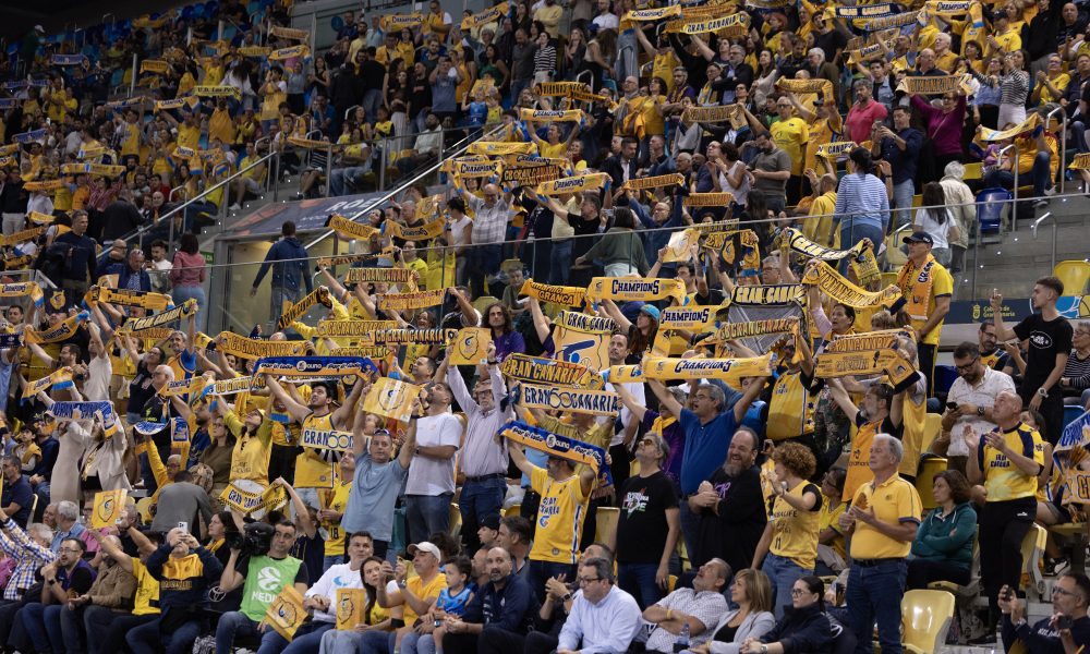 Navijači Gran Kanarije (Foto: Rodolfo Molina/Euroleague Basketball via Getty Images)