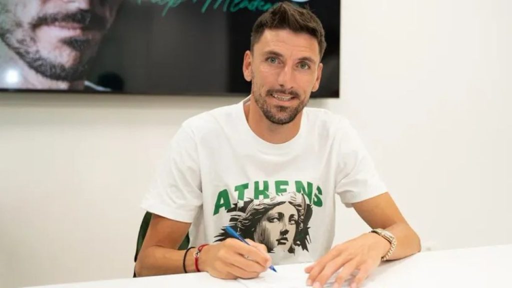 Srpski defanzivac ostaje u gigantu iz Atine