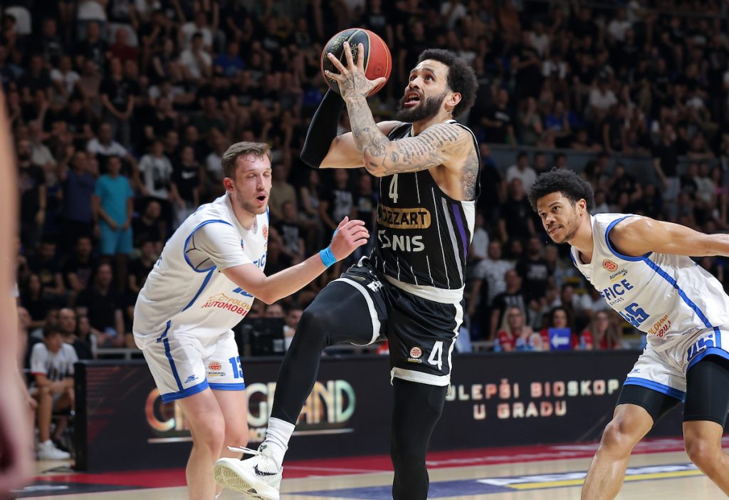 NBA ritam u Pioniru – Partizan ima 12 poena viška na poluvremenu