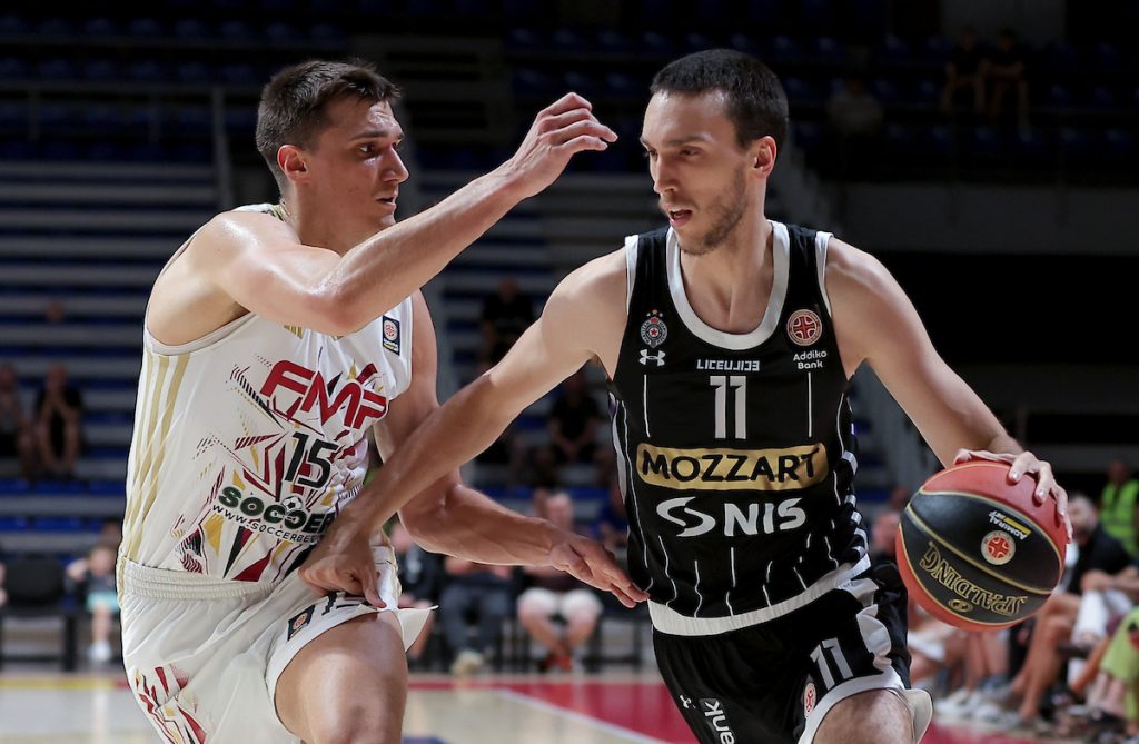 Partizan bez ofanzivnog ritma – FMP ima osam poena prednosti na poluvremenu!