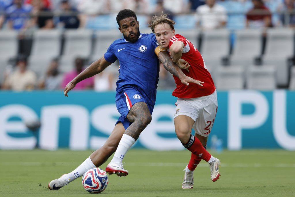 Čelsi poveo protiv Benfike, meč prekinula munja u 84. minutu (VIDEO)