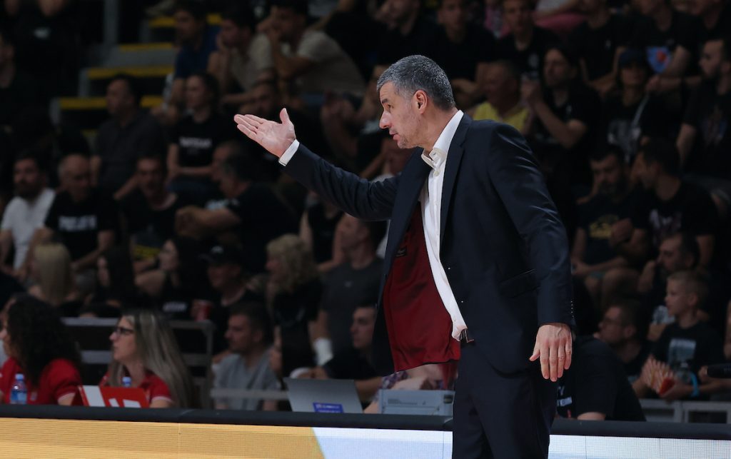 Jovanović posle poraza: Ponosan sam na momke, hvala navijačima na dočeku