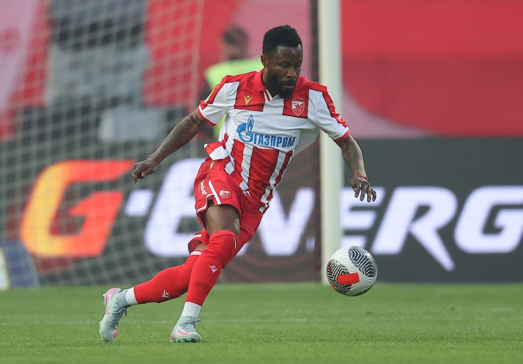 Lep gol Kange iz slobodnog udarca (VIDEO)