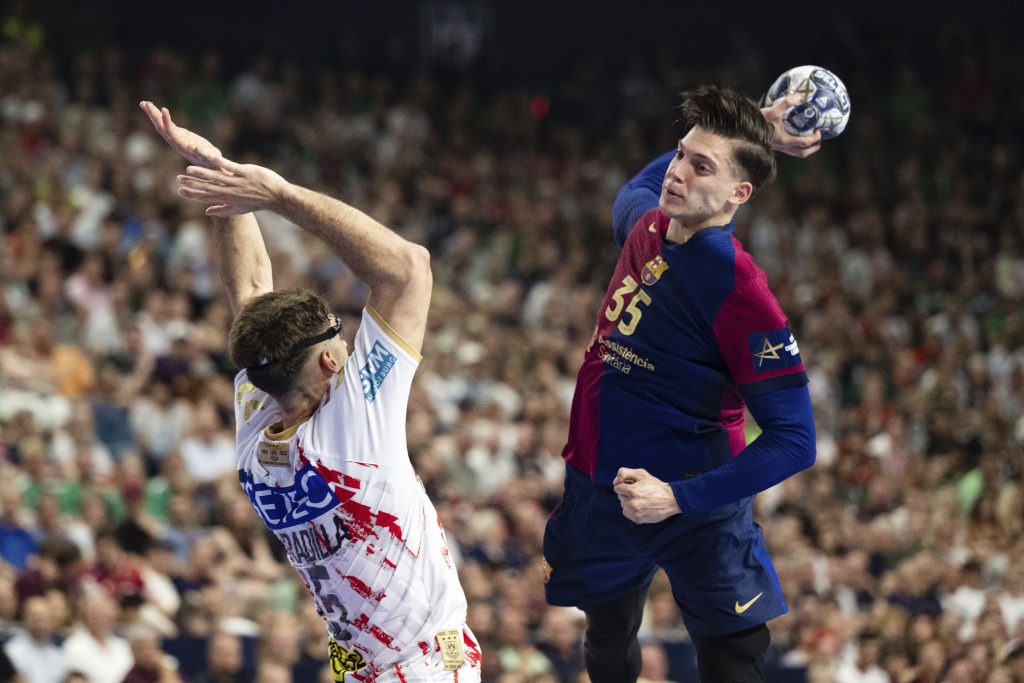 Spektal u polufinalu! Tri crvena kartona za Barsu i pobeda Magdeburga u poslednjoj sekundi