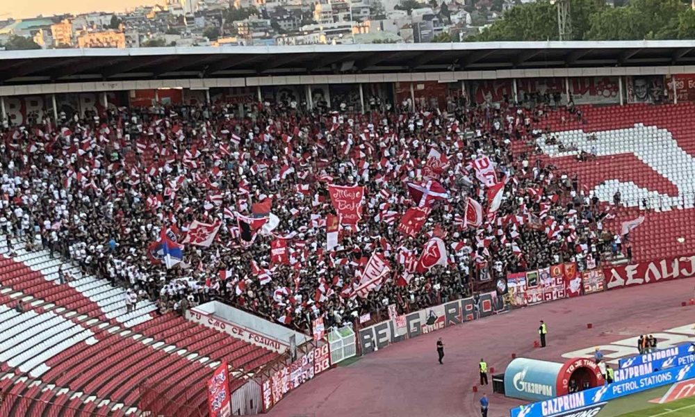 Delije na utakmici sa Javorom (Foto: MaxBet Sport)
