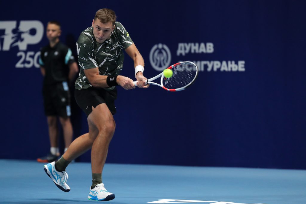 Teška povreda Međedovića! Krik i suze na Vimbldonu (VIDEO)