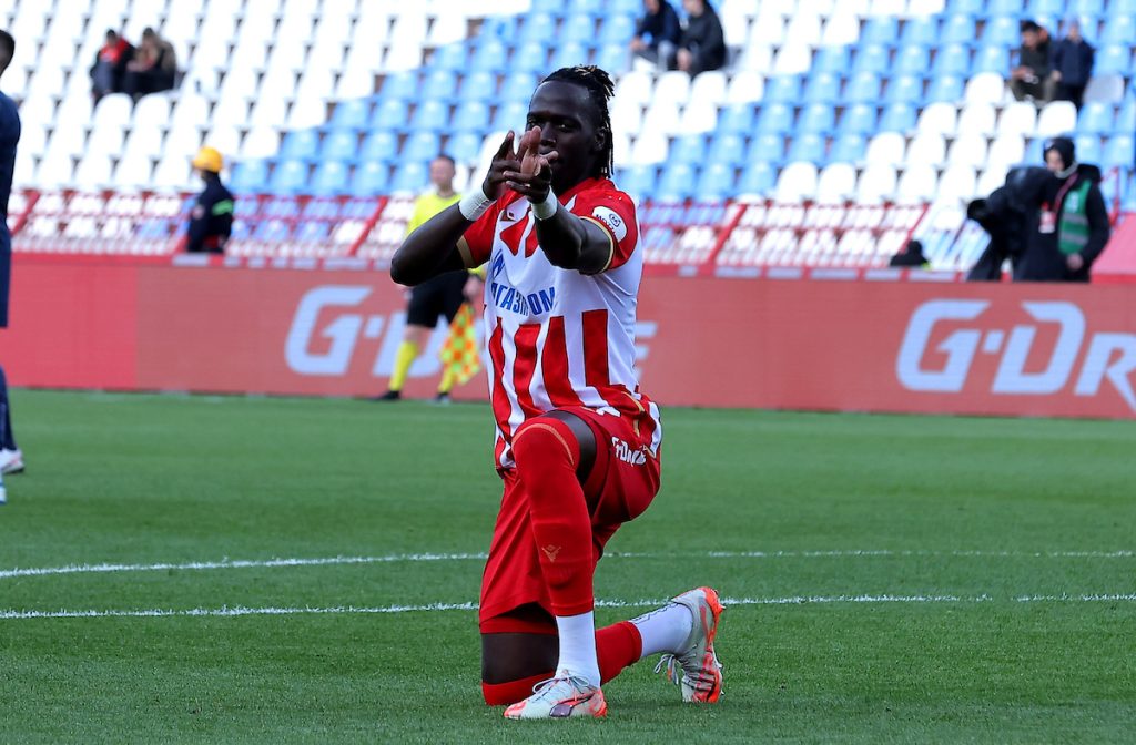 Ndiaje dobija dve nagrade pred duel sa Javorom