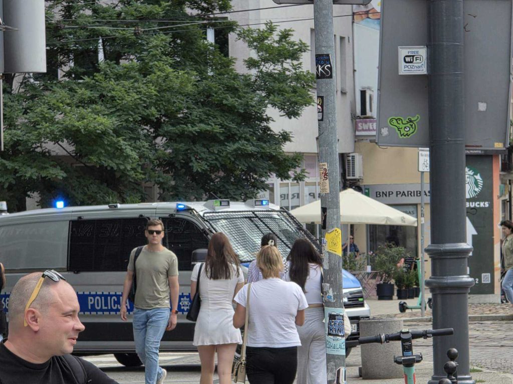 Jake policijske snage na ulicama Poznanja (VIDEO)