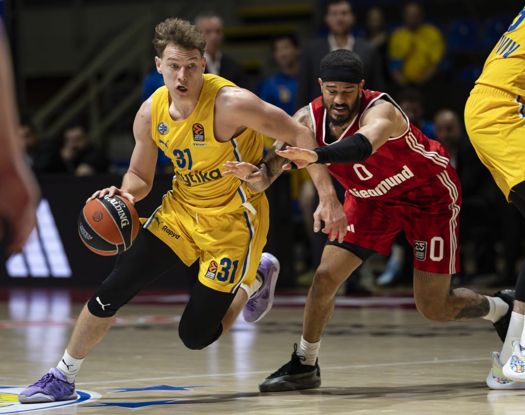 Plej napustio Makabi, uskoro se pridružuje drugom evroligašu