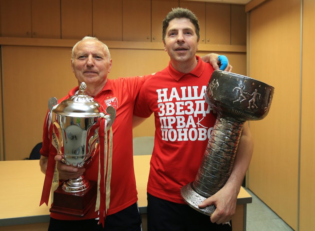 Video koji srce slama: Legendarni ekonom Zvezde zaplakao pred kamerama (VIDEO)