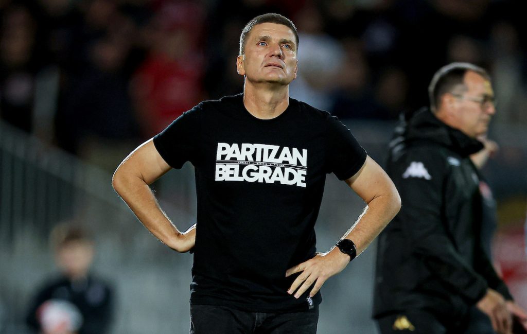 Katastrofa za Partizan! Crno-beli primili neverovatan gol, pa ostali sa igračem manje (VIDEO)